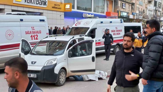 Mardin’de Seyir Halindeki Araca Silahlı Saldırı: 2 Ölü