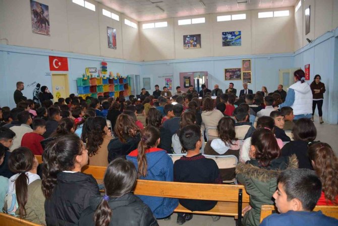 Silopi’de Öğrencilere Meslek Grupları Tanıtıldı