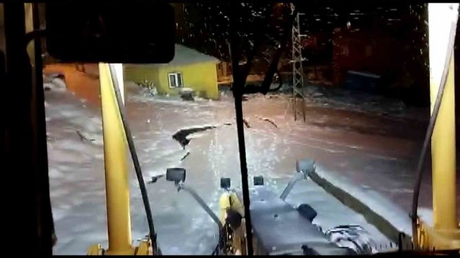 Sivas’ta Bazı Köy Yolları Ulaşıma Kapandı