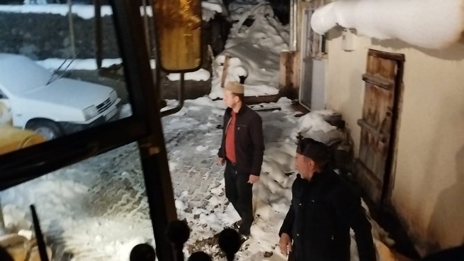 Sivas’ta Bazı Köy Yolları Ulaşıma Kapandı