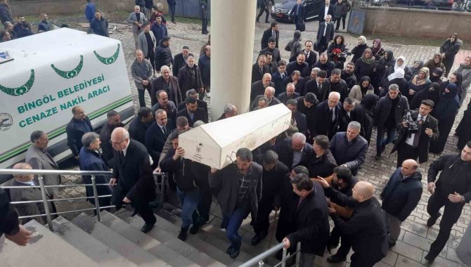 Tbmm Plan Ve Bütçe Komisyonu Başkanı Yılmaz’ın Annesi Vefat Etti