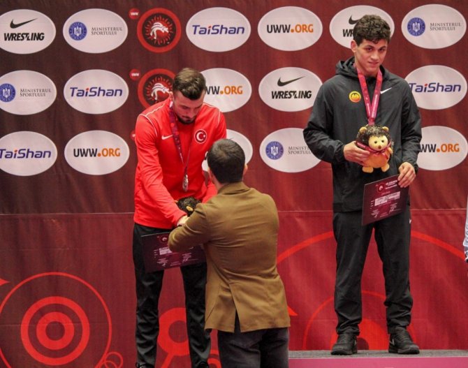 Tgf Başkanı Şeref Eroğlu: "Türk Bayrağını Gururla Temsil Etmeye Devam Edeceğiz"