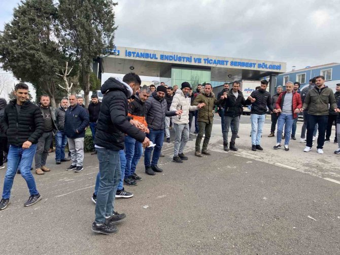 Türkiye’de Tesla’nın Tek Tedarikçisi Olan Mata Otomotivde İşçilerin Eylemi Devam Ediyor