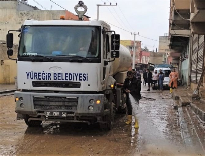 Yüreğir Belediyesinden Şanlıurfa’ya Temizlik Desteği