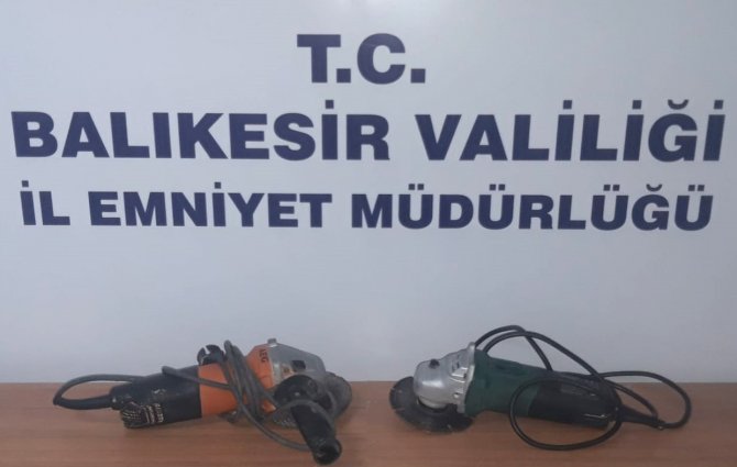 Yaşından Büyük Suç Kaydı Çıktı