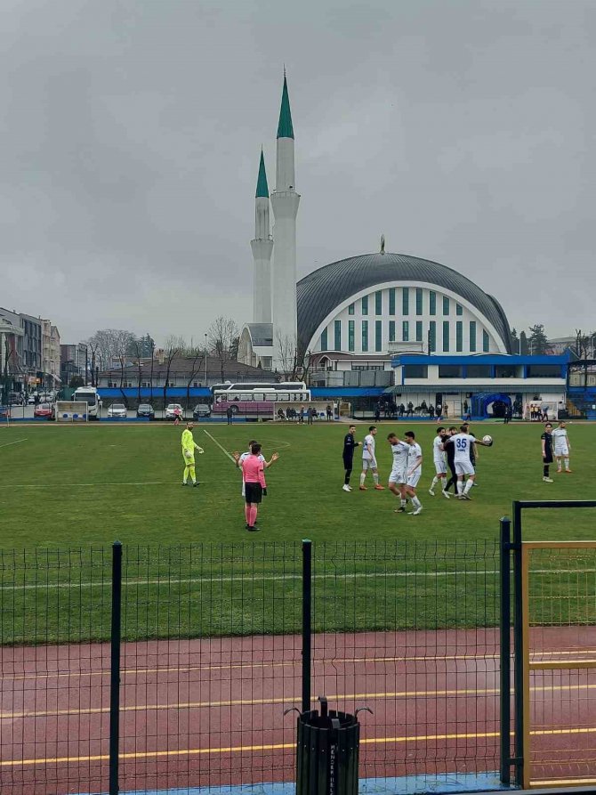 1969 Bilecik Spor Kulübü Hendek Deplasmanında Farklı Kaybetti