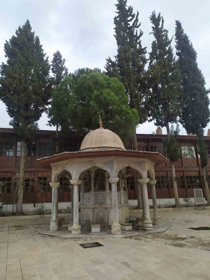 Cihanoğlu Külliyesi 267 Yıldır İhtişamını Koruyor