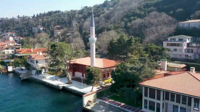 Yeniden İbadete Açılmak İçin Gün Sayan Tarihi Vaniköy Camii Havadan Görüntülendi