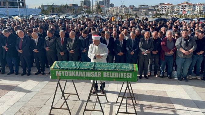 Chp’li Köksal’ın Vefat Eden Babası Toprağa Verildi