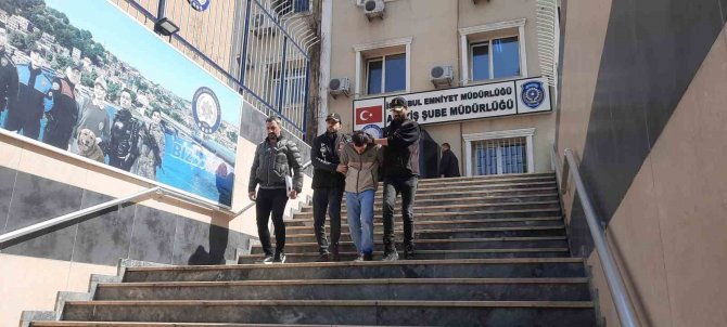 "Neden Çalışmıyorsun" Tartışmasında Babasını Öldürdü