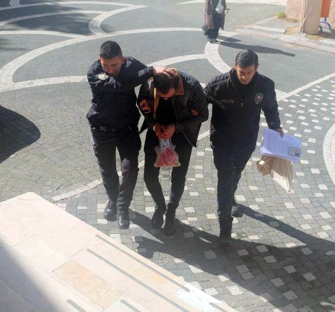 Ortağını Silahla Yaraladıktan Sonra Hastaneye Götürdü