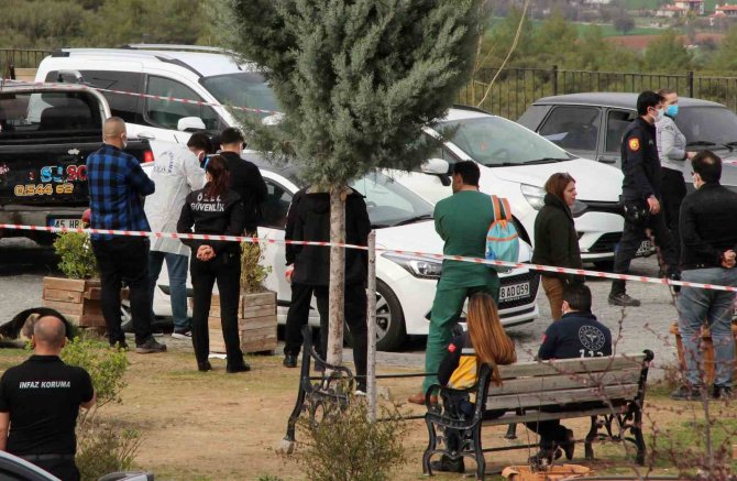 Hastane Acil Servisi Otoparkında Araç İçinde Başında Poşetle Ölü Bulundu