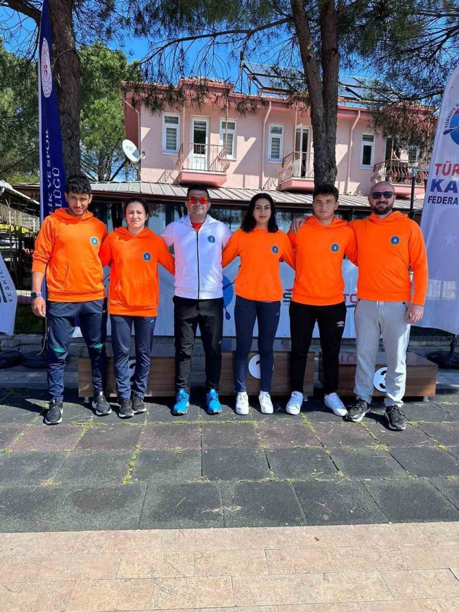 Kanoda En İyiler Yine Bursa Büyükşehir Belediyespor’dan