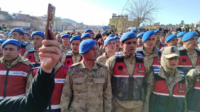 Komandolar Şanlıurfa’dan Alkışlarla Uğurlandı