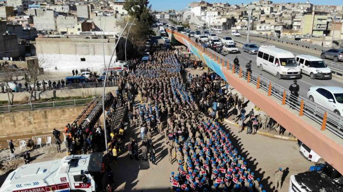Komandolar Şanlıurfa’dan Alkışlarla Uğurlandı