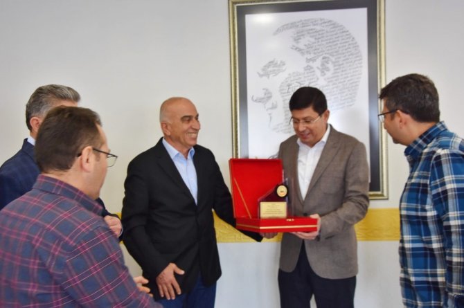 Nazilli Osb Yönetimi Başkan Özcan İle Görüştü