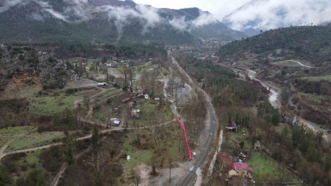 Avukatlar, Şehitler İçin 100 Metrelik Bayrak Açtı
