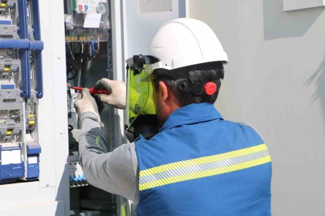 Çedaş, İftar Ve Sahur Saatleri Arasında Planlı Bakım Ve Onarım Çalışması Yapmayacak