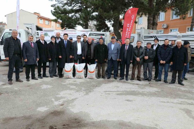 Tepebaşı Ve Odunpazarı Çiftçisine Yüzde 50 Hibeli Tohum Desteği