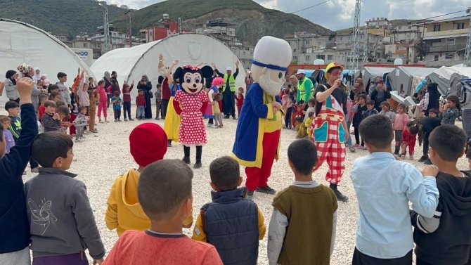 Yakutiye Belediyesi’nden Hatay’da ’Çocuk Etkinlik Programı’