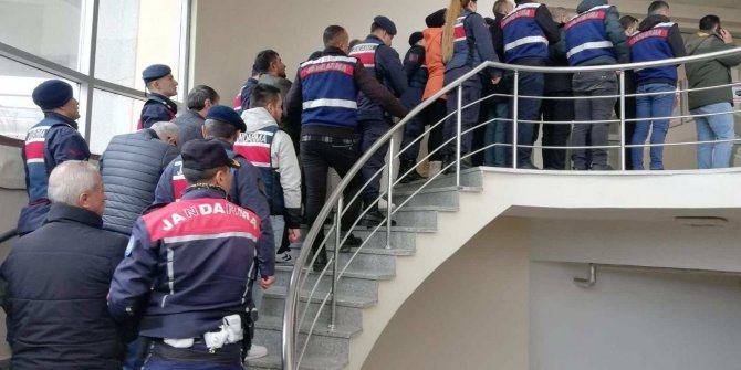 Edirne’de 36 Kilogram Kokain, 1.8 Milyon Adet Extacy Hap Ele Geçirildi