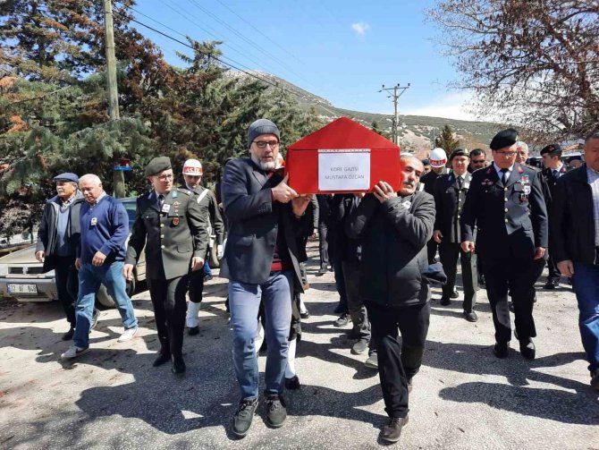 91 Yaşında Vefat Eden Kore Gazisi Toprağa Verildi