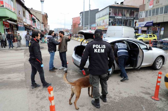 Ağrı’da Uyuşturucu İle Mücadelenin Dozu En Üst Seviyeye Çıkarıldı