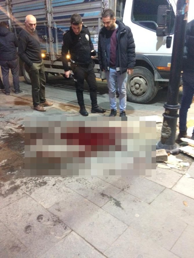 Ağrı’da Kahvehanede Bıçaklı Kavga: 1 Yaralı
