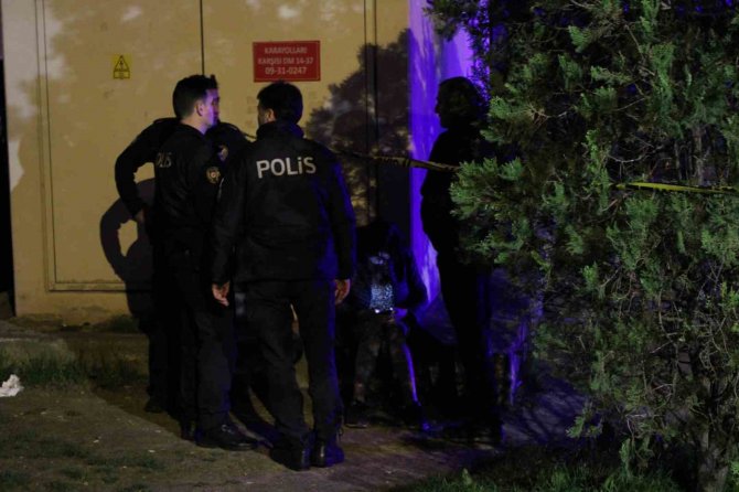 Kızını Darp Eden Kocasına Sinirlenip Balkondan Atlayan Kadın Hayatını Kaybetti
