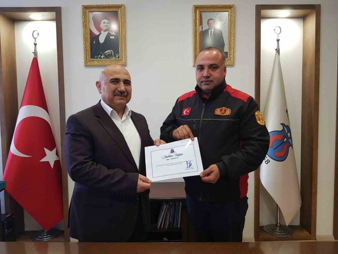 Deprem Bölgesinde Görev Yapan Personele Teşekkür Belgesi