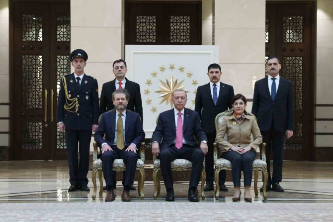 Cumhurbaşkanı Erdoğan, Kuzey Makedonya Büyükelçisi Manasijevski’ Yi Kabul Etti