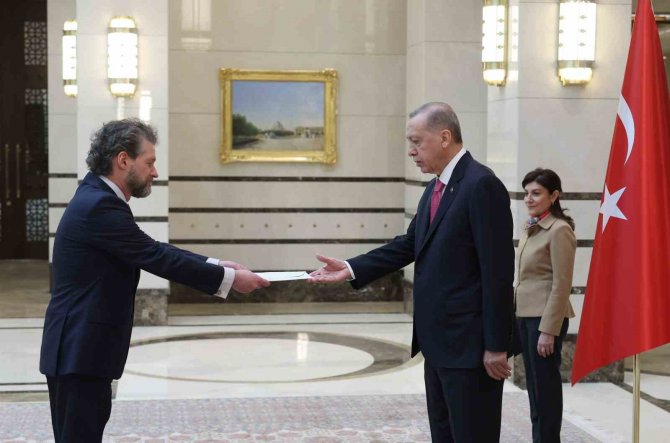 Cumhurbaşkanı Erdoğan, Kuzey Makedonya Büyükelçisi Manasijevski’ Yi Kabul Etti