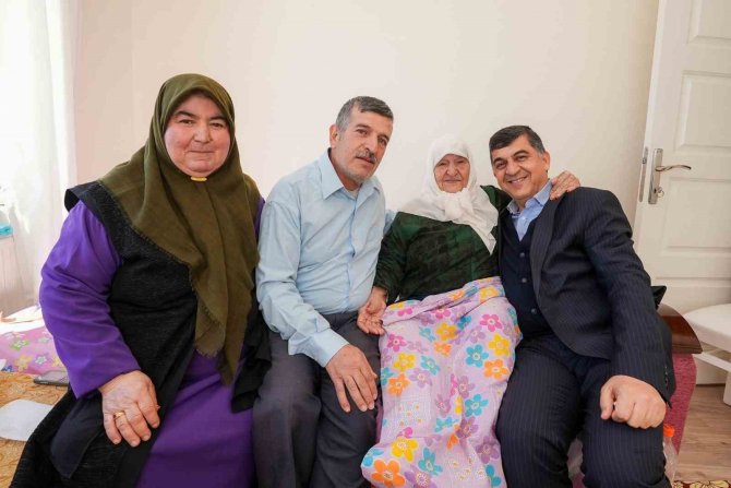 Fadıloğlu’ndan Yaşlılara Saygı Ziyareti