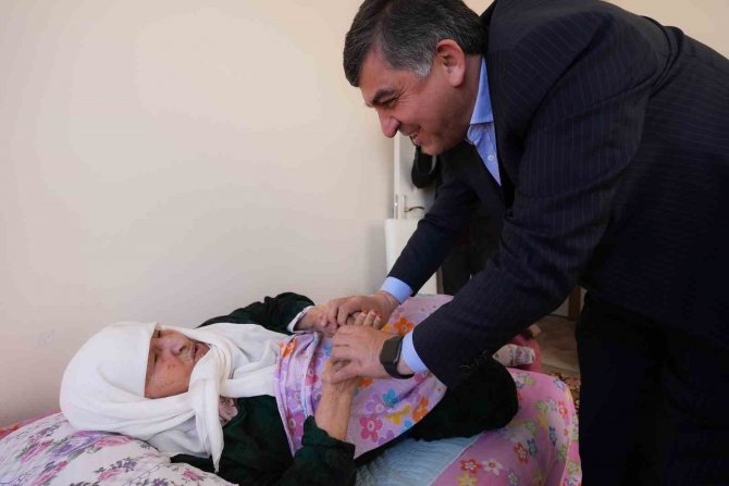 Fadıloğlu’ndan Yaşlılara Saygı Ziyareti