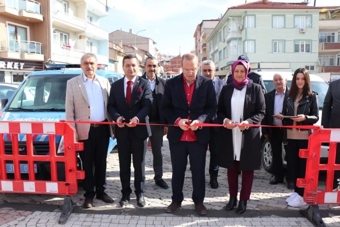Depremzedeler İçin Hayır Çarşısı Kuruldu