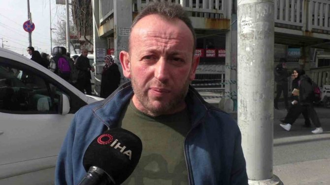 Sultangazi’de İ̇bb’ye Üst Geçit Tepkisi: 50 Bin Vatandaş Mağdur