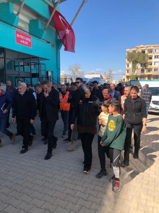 Vali Yiğitbaşı’dan 200 Çadırlık Çadırken Kurma Talimatı