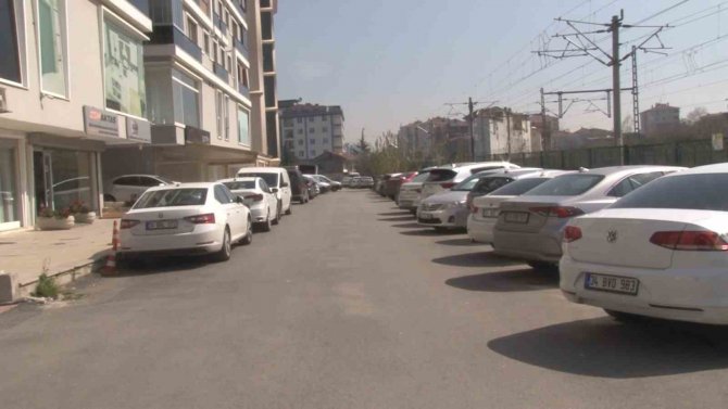 Vatandaşın ’Işıklandırma’ İsteğini Maltepe Belediyesi ‘Ak Partilisiniz’ Diyerek Reddetti