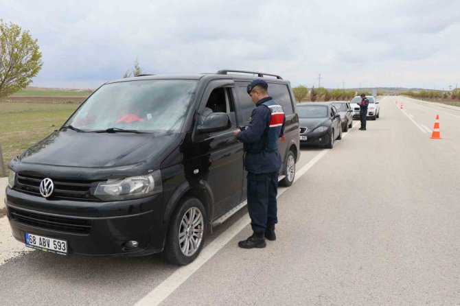 Jandarma İlçe, Belde Ve Köy Yollarında Sıkı Denetimde