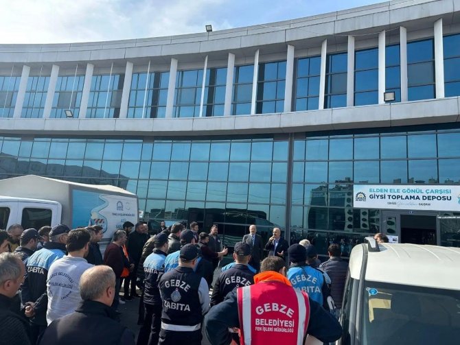 Binlerce Ramazan Kolisi, Konvoylarla Yola Çıktı