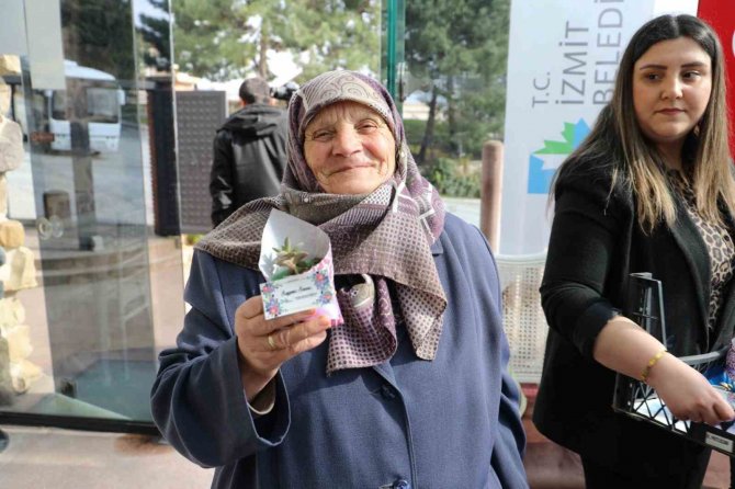 Yaşlılara Saygı Haftası’nda Kentin Çınarları Unutulmadı
