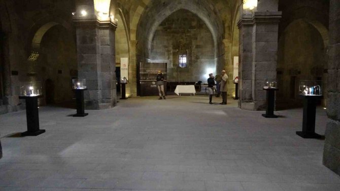 Kokunun 5 Bin Yıllık Tarihi "Kokunun İ̇zinde: Bronz Çağda Erzurum" Sergisinde