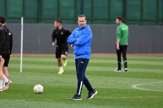 Manisa Fk’da Altay Maçının Hazırlıkları Devam Etti