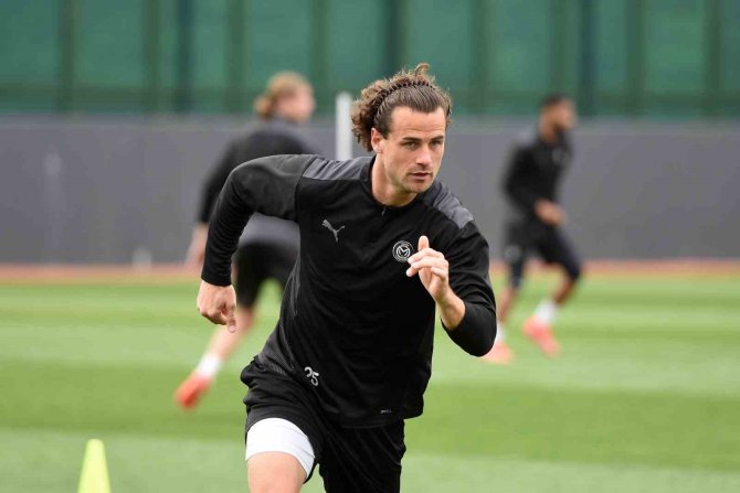 Manisa Fk’da Altay Maçının Hazırlıkları Devam Etti