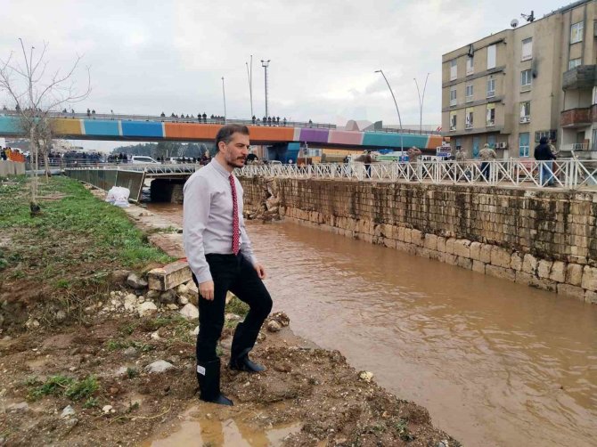 Doç. Dr. Ceyhun Özçelik: “Su Hayat Verir, Yönetilmezse Hayat Alır”