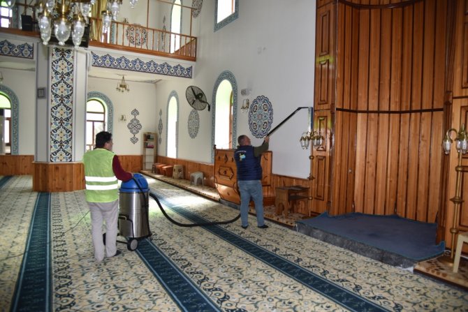 Kartepe’de Camiler Ramazan Ayına Hazır