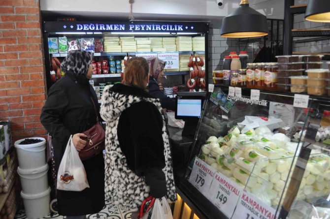 Eskişehir’de Ramazan Alışverişi Yoğunluğu Yaşanıyor