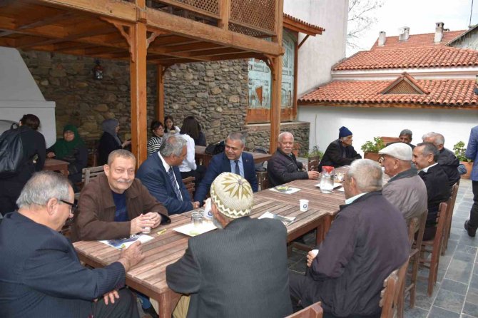 Salihli Kent Müzesi, Huzurevi Sakinlerini Ağırladı