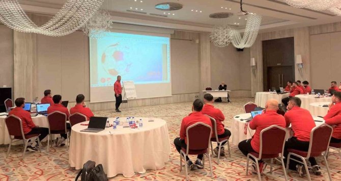 Silopi’den İlk Defa Bir Antrenör Uefa B Eğitim Programına Katıldı