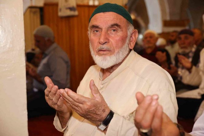 Sivas’ta 9 Camide Hatimle Teravih Namazı Kılınacak